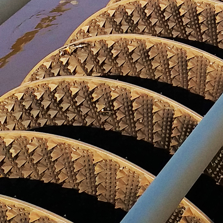 BZD型(xing)轉碟(die)曝(pu)氣(qi)機