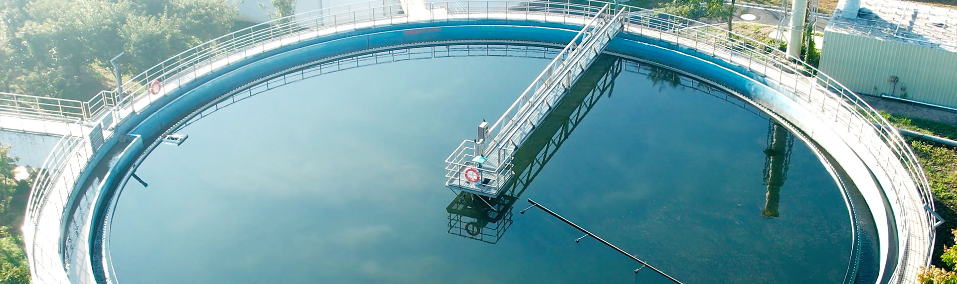 汚水(shui)處(chu)理設備(bei)