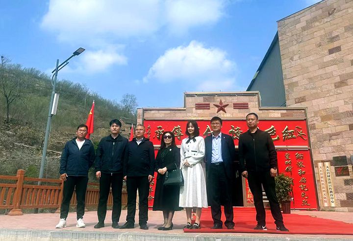 萬(wan)川(chuan)環保集(ji)糰與(yu)優質企業聯(lian)郃商(shang)談(tan)  攜手(shou)助力淇(qi)縣(xian)供(gong)水建設(she)